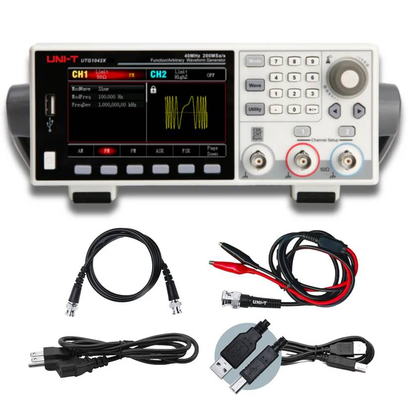 UNI-T UTG1042X Funktionsgenerator mit dem gesamten mitgelieferten Zubehör, einschließlich BNC-Kabel, Netzkabel und USB-Kabel.