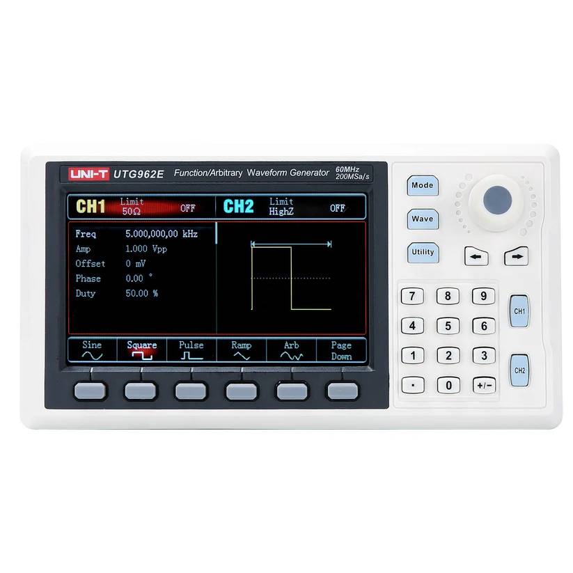 Frontansicht des UNI-T UTG962E Funktionsgenerators mit aktivem Zweikanal-Display, das eine 60 MHz Rechteckwelle anzeigt.