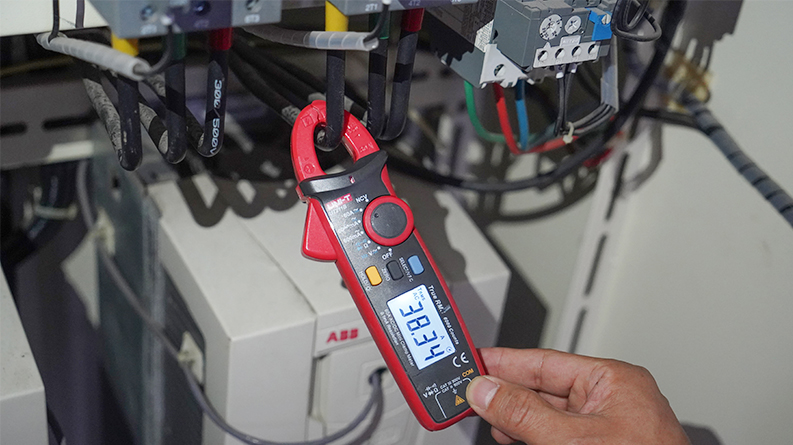 UT211B-Current-measurement 