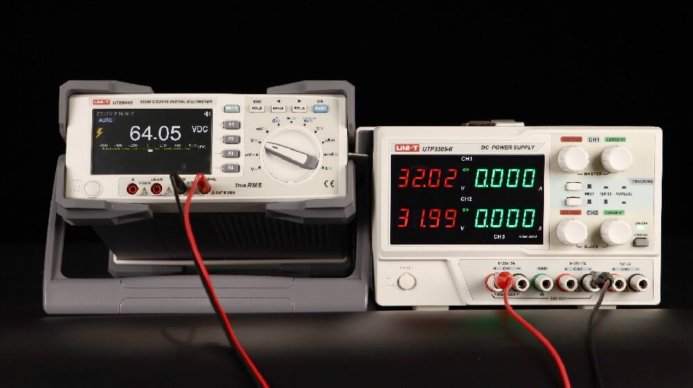utp3305-ii-three-channel-linear-dc-power-supply-uni-t-uni-trend-labornetzteil-example-usage 