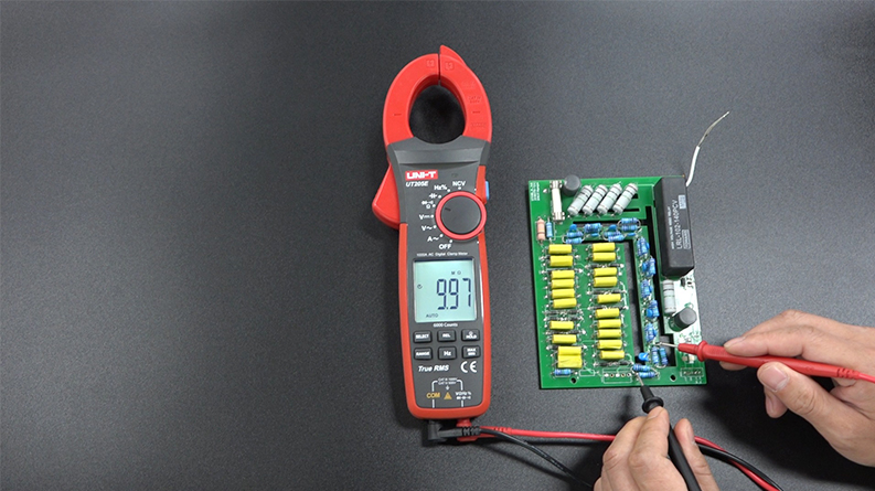 ut205e-resistance-measurement-pc-schwick-clamp-meter 