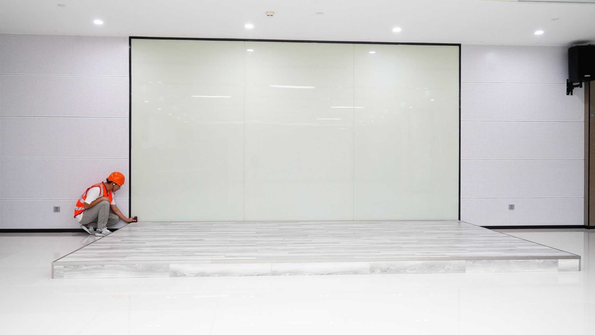 lm60-mi-laser-entfernungsmesser-messgeraet-laser-distance-meter-anwendung-2