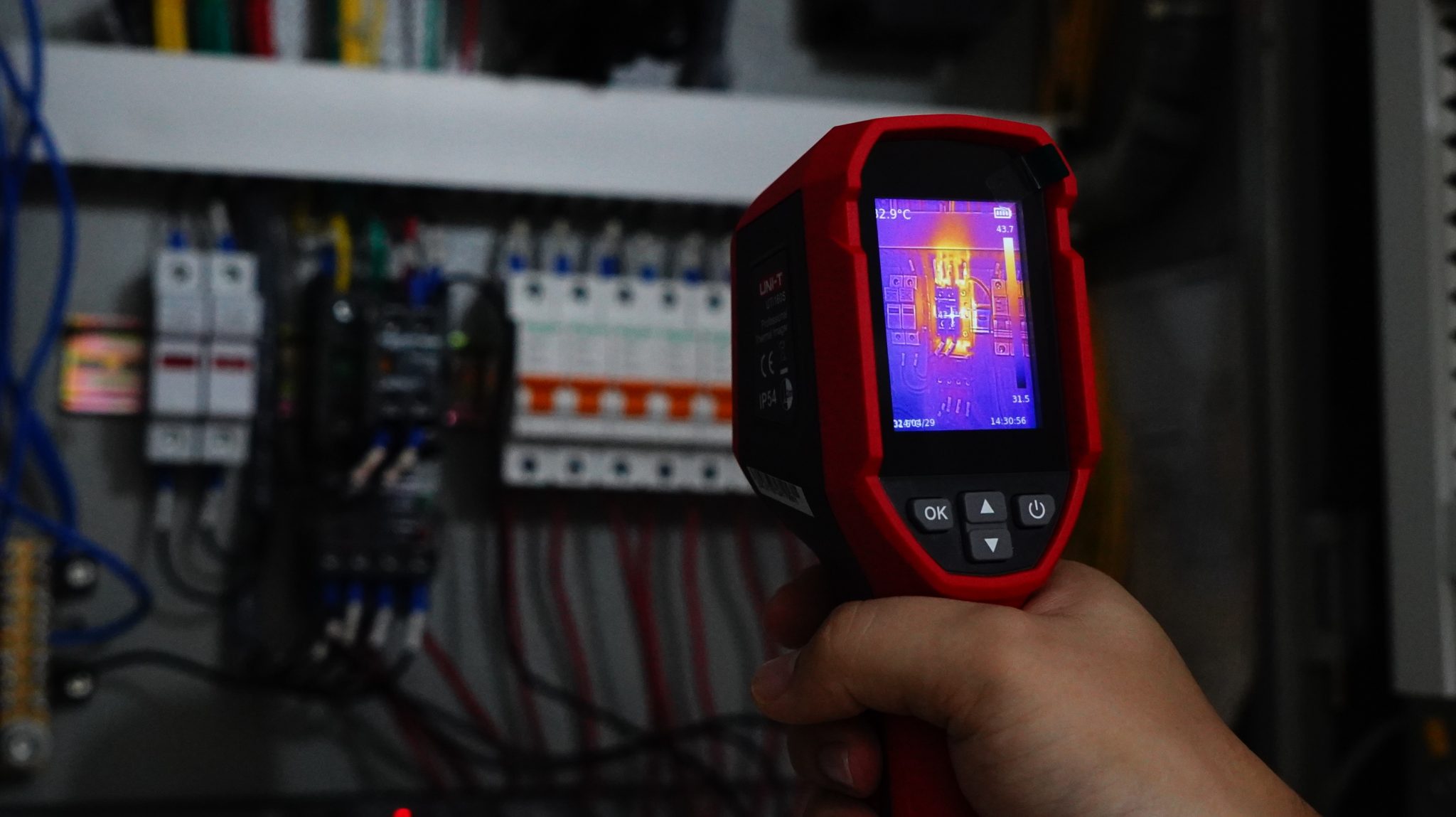 uti716s-waermebildkamera-guenstig-hochwertig-anwendung-thermal-imaging-camera-application-3