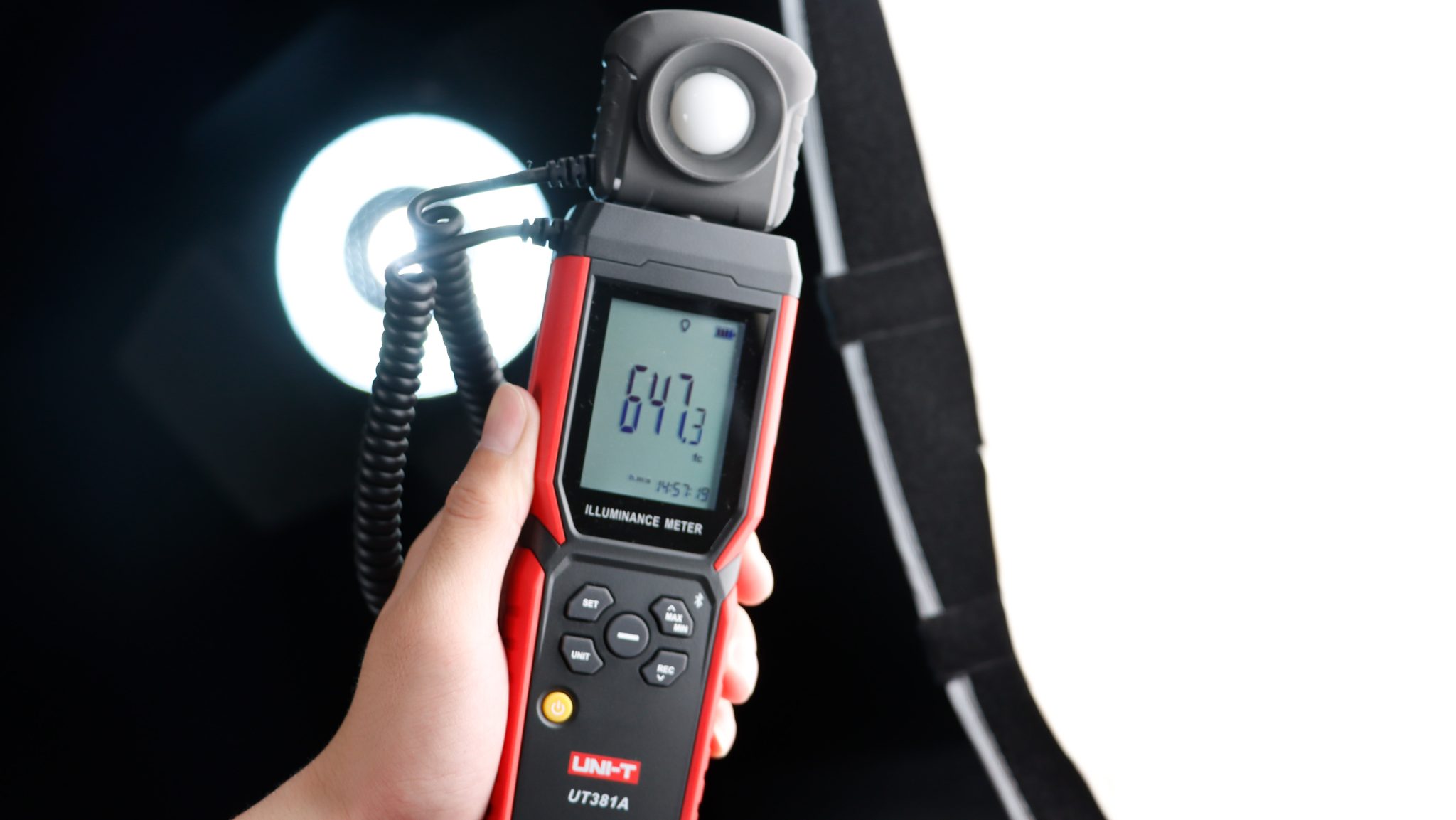 ut381a-luxmeter-luxmesser-lichtmessgeraet-illumiance-meter-uni-trend-uni-t-8