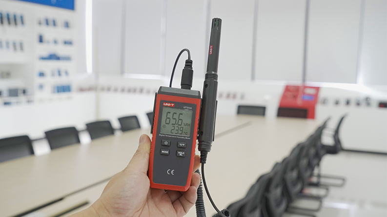 UT333S-Indoor-temperature-and-humidity-measurement
