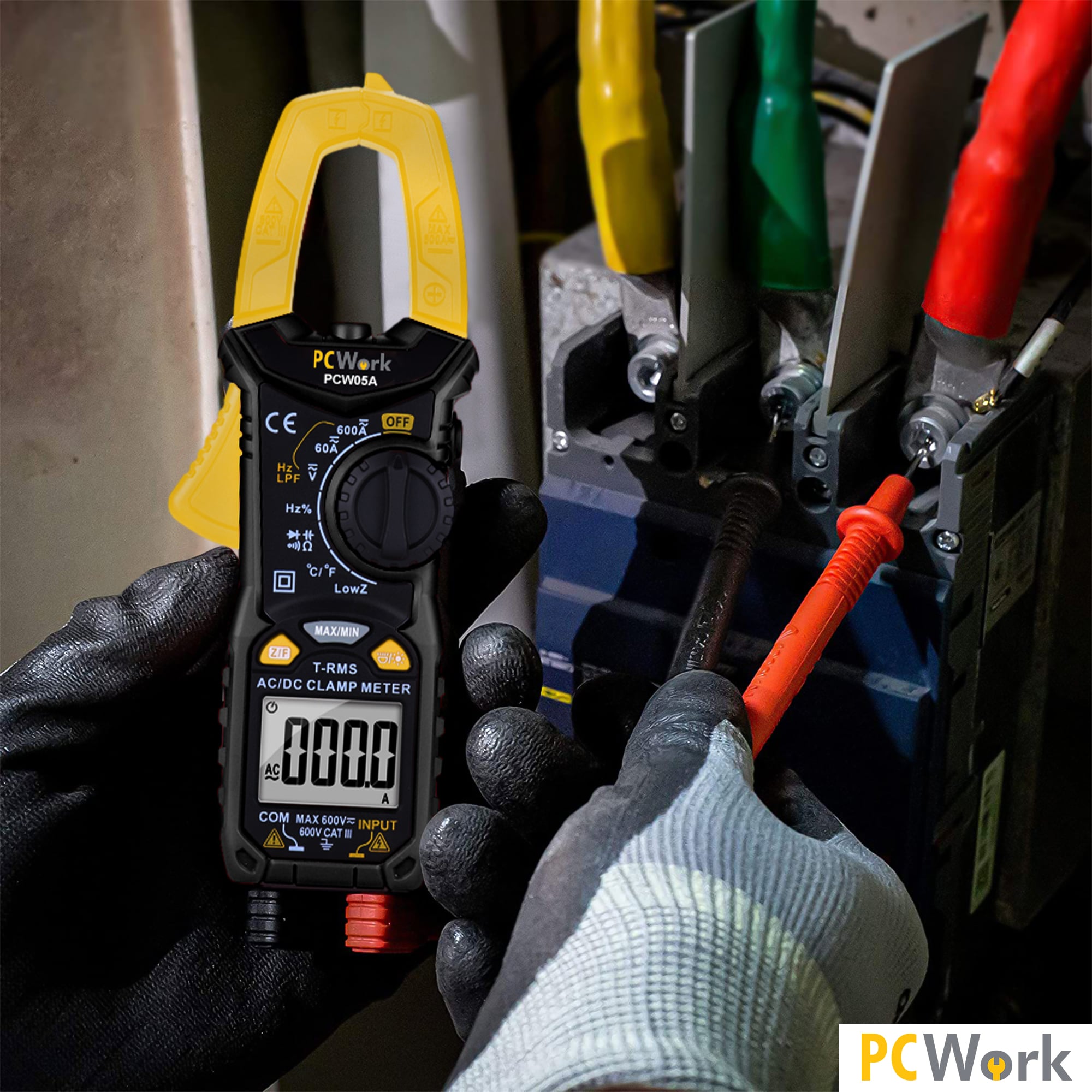pcw05a-digital-clamp-meter-stromzange-usage-anwendung-pcwor  