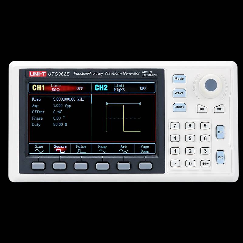Frontalansicht des UNI-T UTG962E Zweikanal-Funktionsgenerators mit 200 MSa/s Abtastrate, freigestellt vor transparentem Hintergrund.